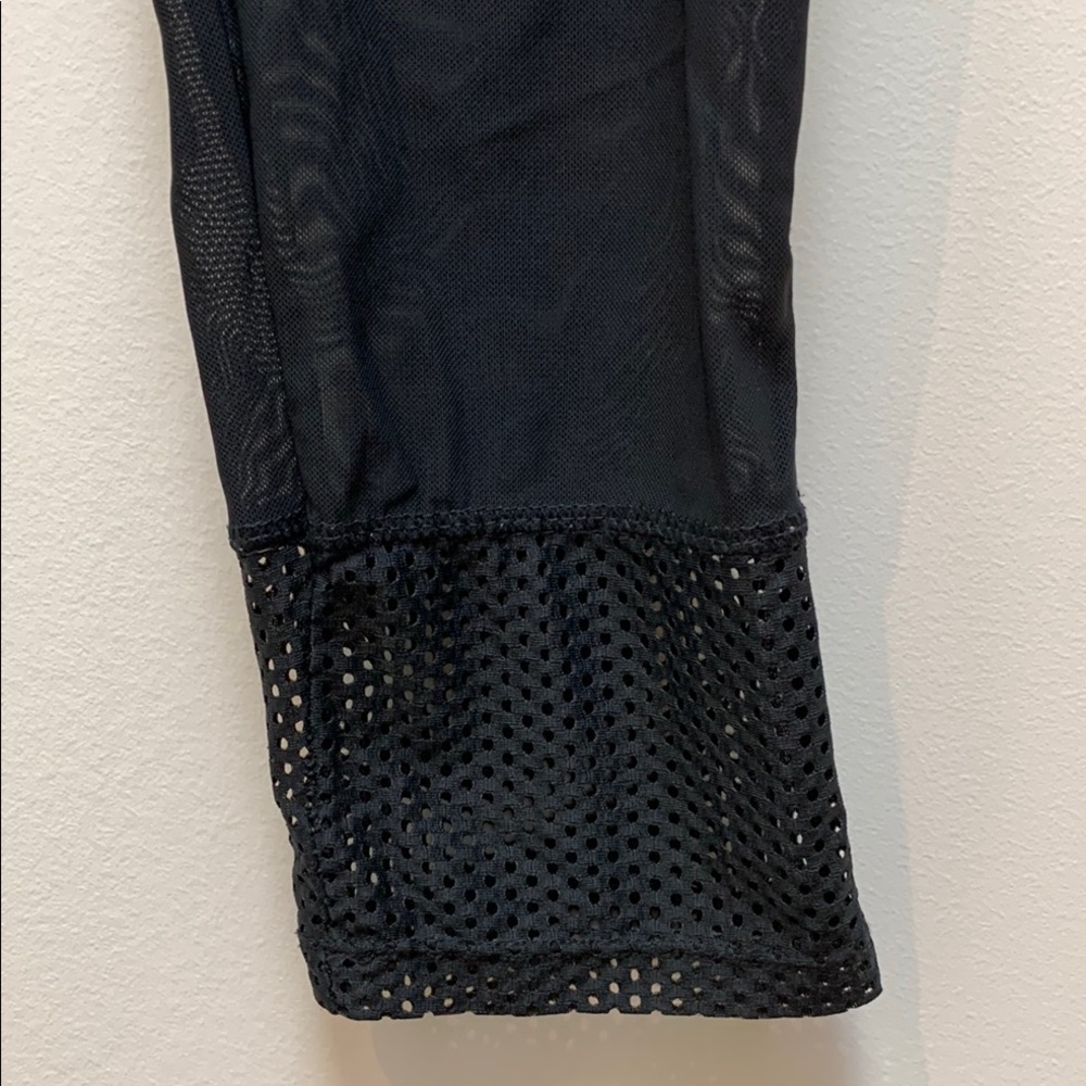 Fabletics Multicolor Patterned Leggings - Picture 2 of 4